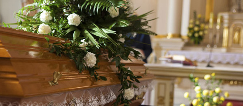 Entierro Católico y Cremación