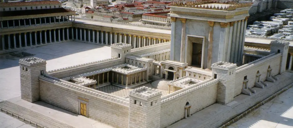 La construcción del primer templo judío